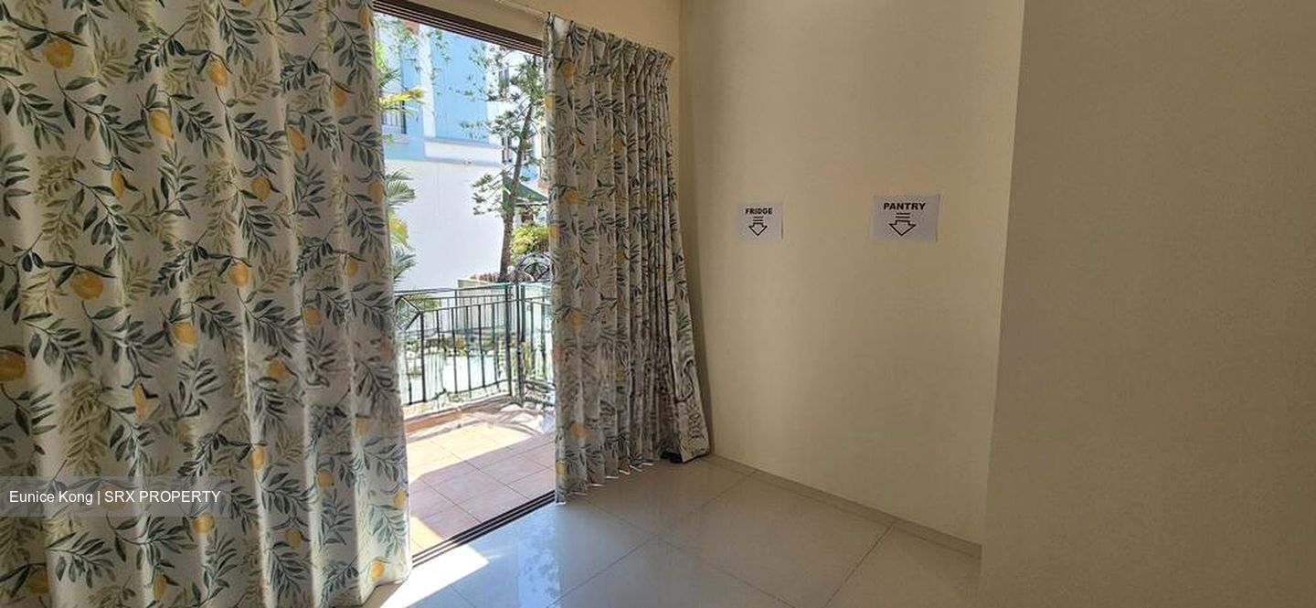 Dmanor (D16), Terrace #500029831